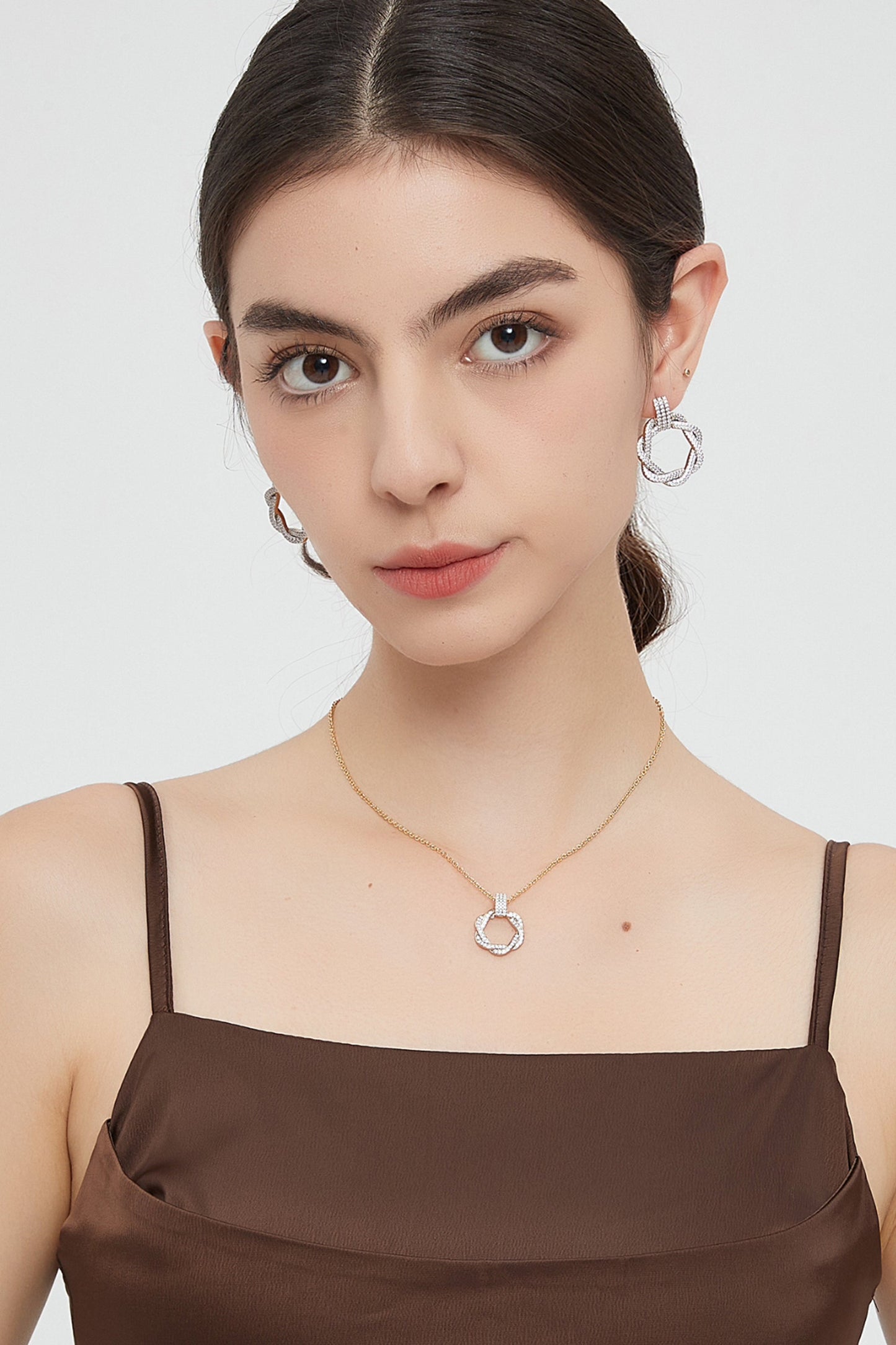 Ysabel Gold Pav¨¦ Diamond Eternity Twist Hoop Pendant Necklace