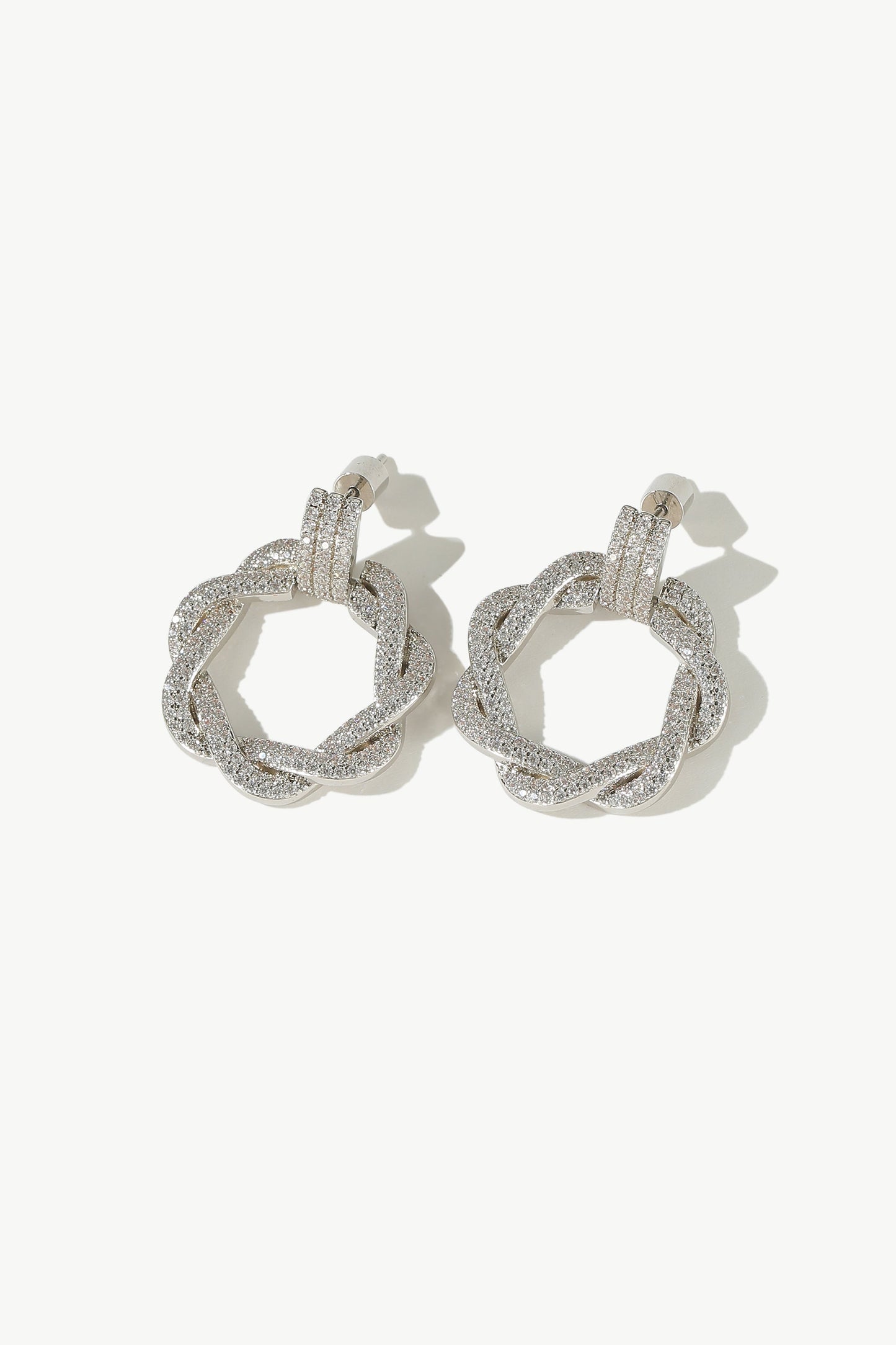Ysabel Silver Pav¨¦ Diamond Eternity Twist Hoop Earrings