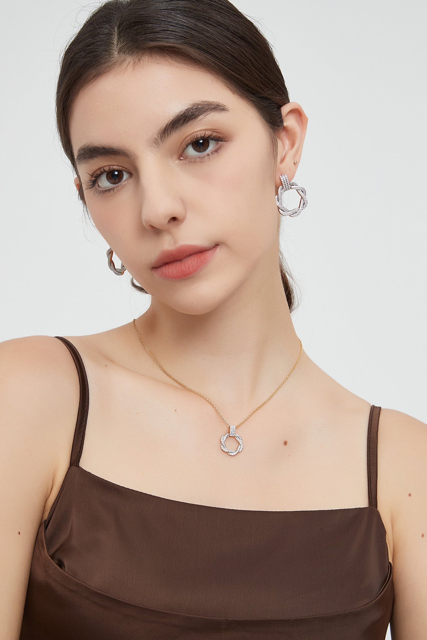 Ysabel Gold Pav¨¦ Diamond Eternity Twist Hoop Earrings