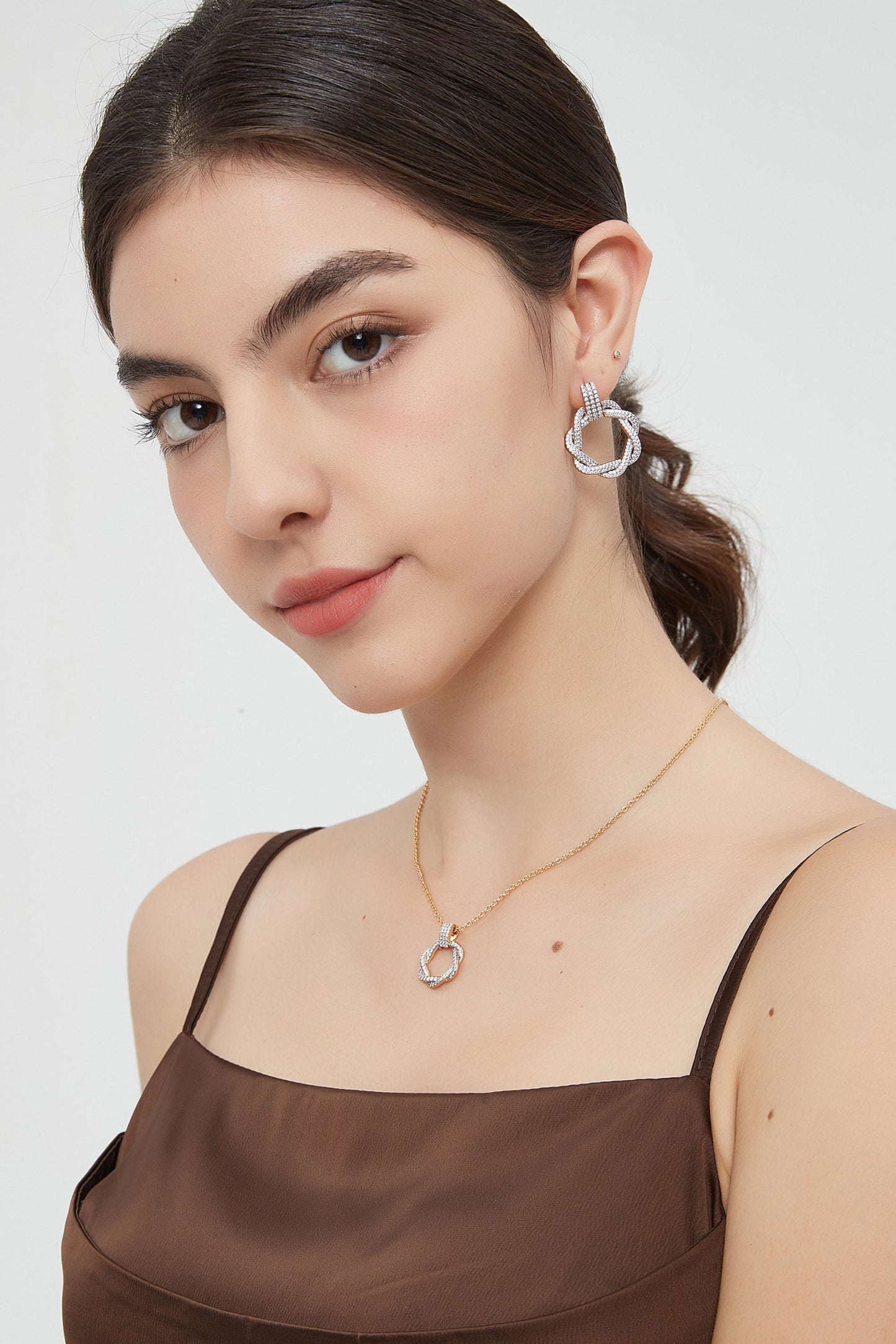 Ysabel Gold Pav¨¦ Diamond Eternity Twist Hoop Pendant Necklace