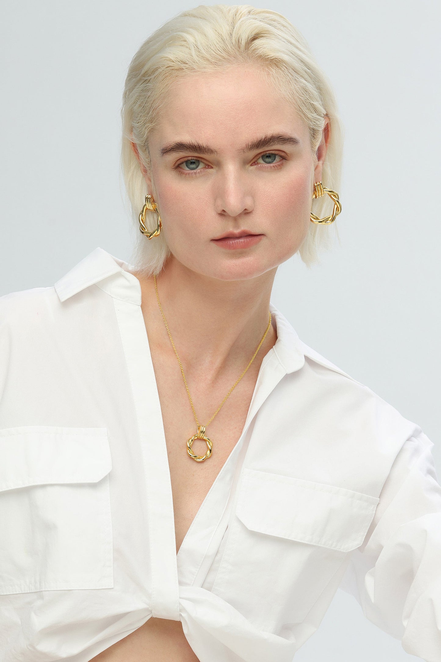 El¨¦a Twisted Hoop Pendant Necklace - Classicharms