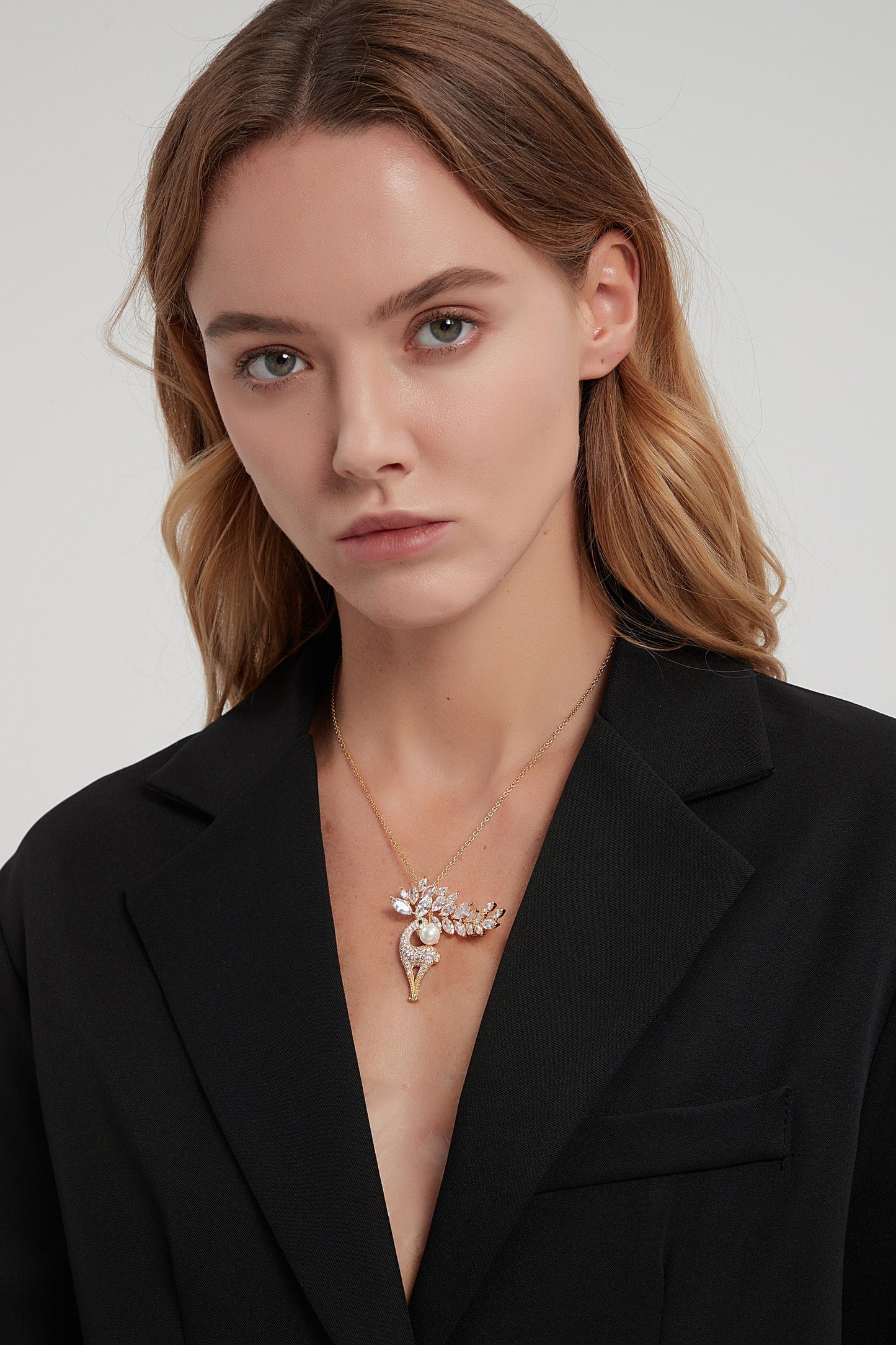 Gold Pav¨¦ and Pearl Reindeer Brooch Necklace Set - Classicharms