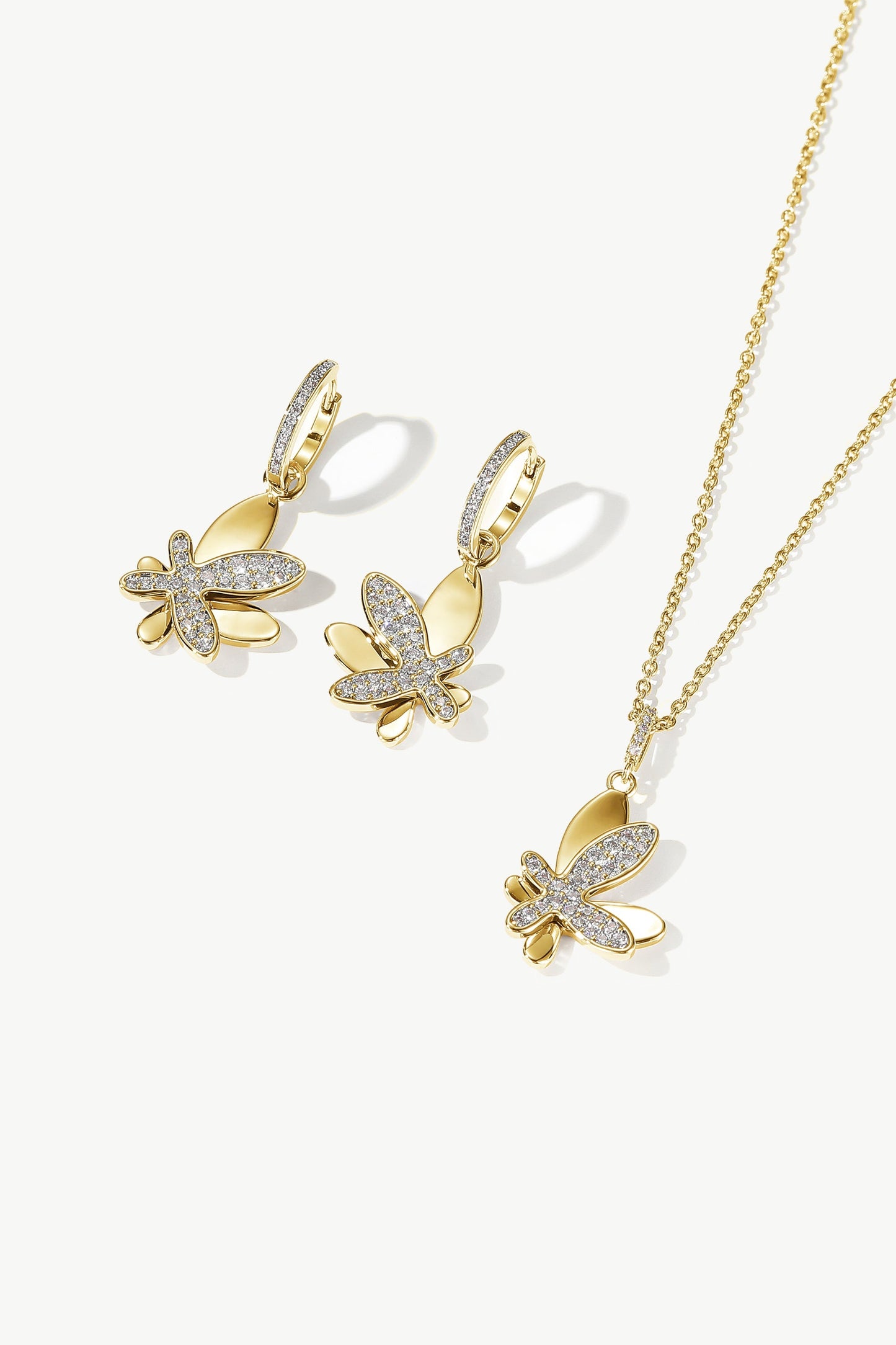 Gold Pav¨¦ Diamond Butterfly Pendant Necklace - Classicharms