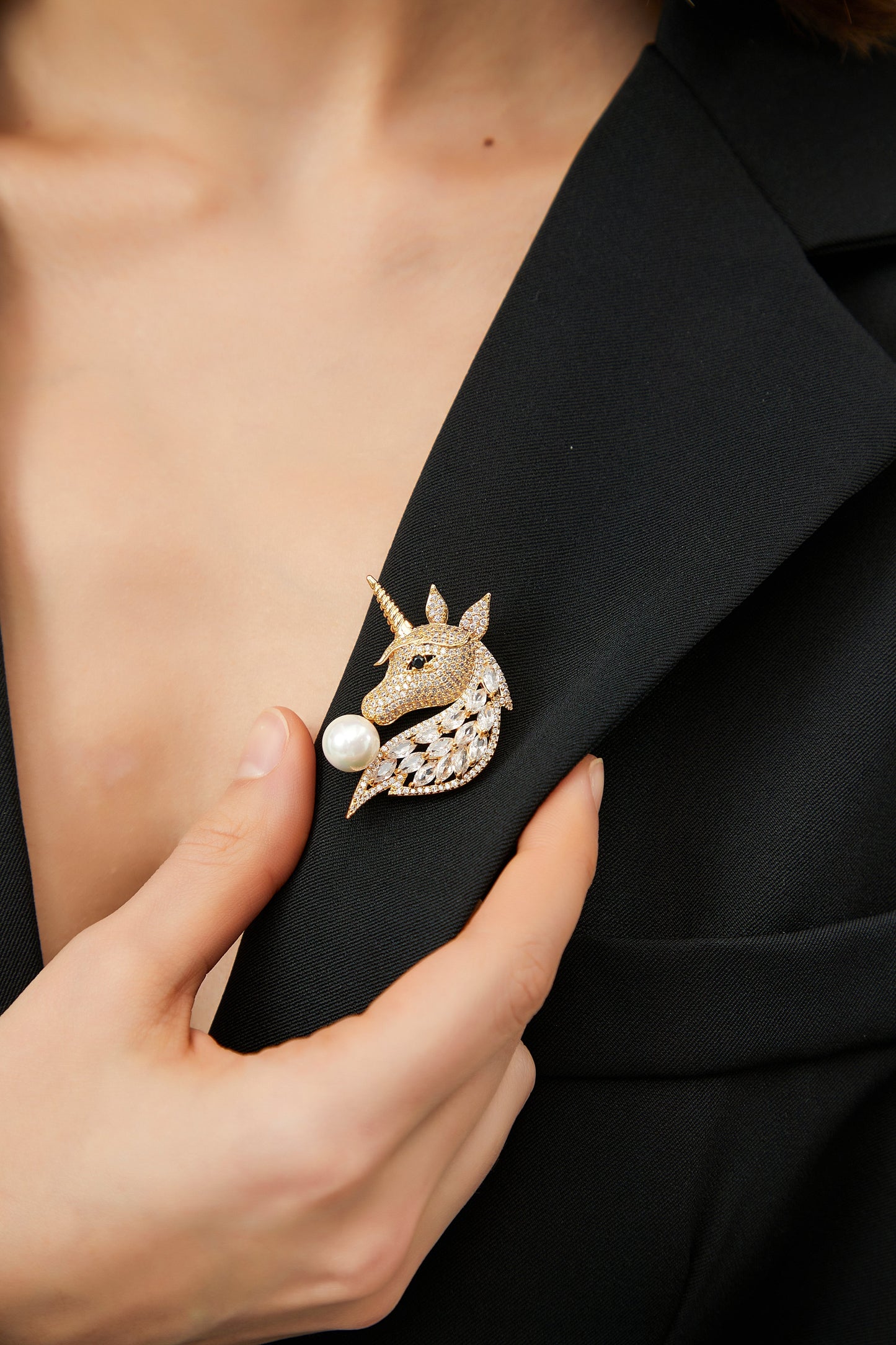 Gold Pav¨¦ Unicorn Brooch and Necklace Set - Classicharms