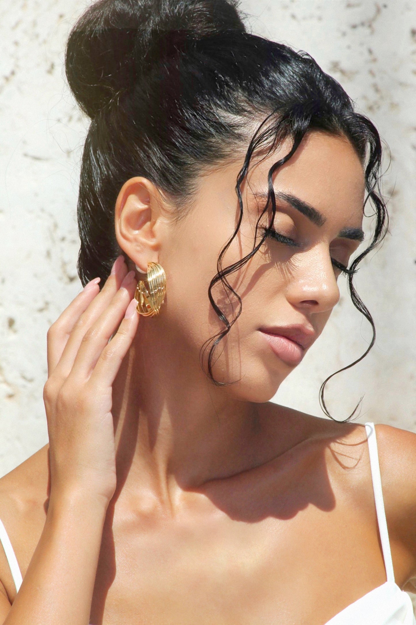 Golden Wave Hoop Earrings - Classicharms