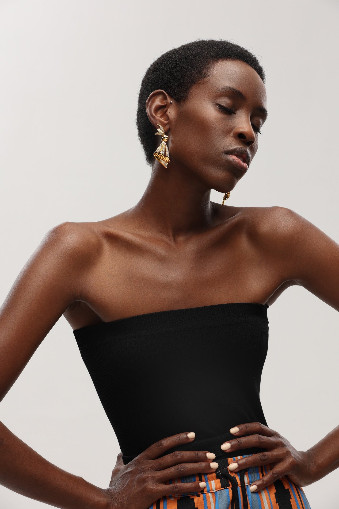 Pav¨¦ Diamonds Embellished Butterfly Earrings - Classicharms