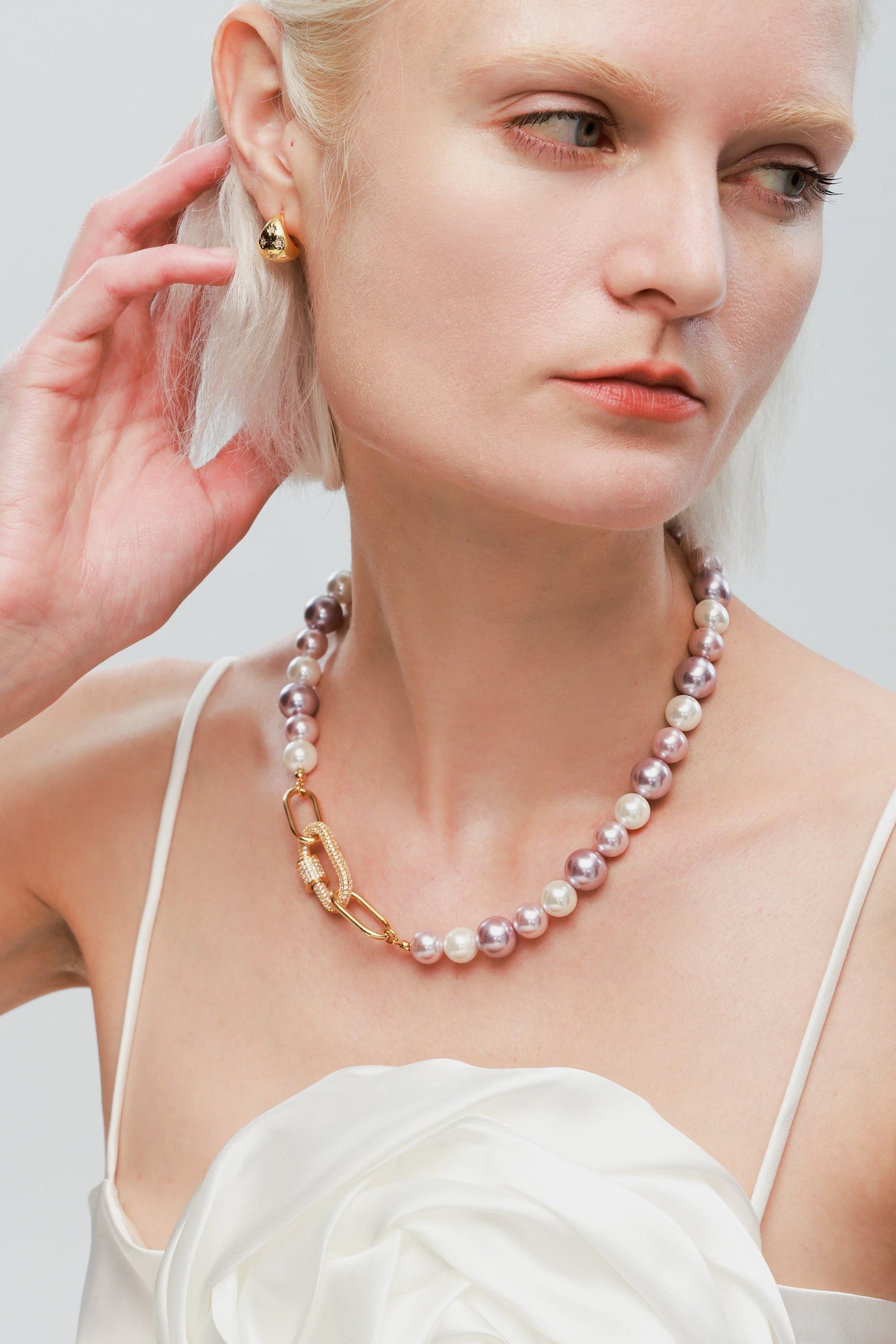 Purple Shell Pearl Necklace with Gem-Encrusted Carabiner Lock (Large) - Classicharms