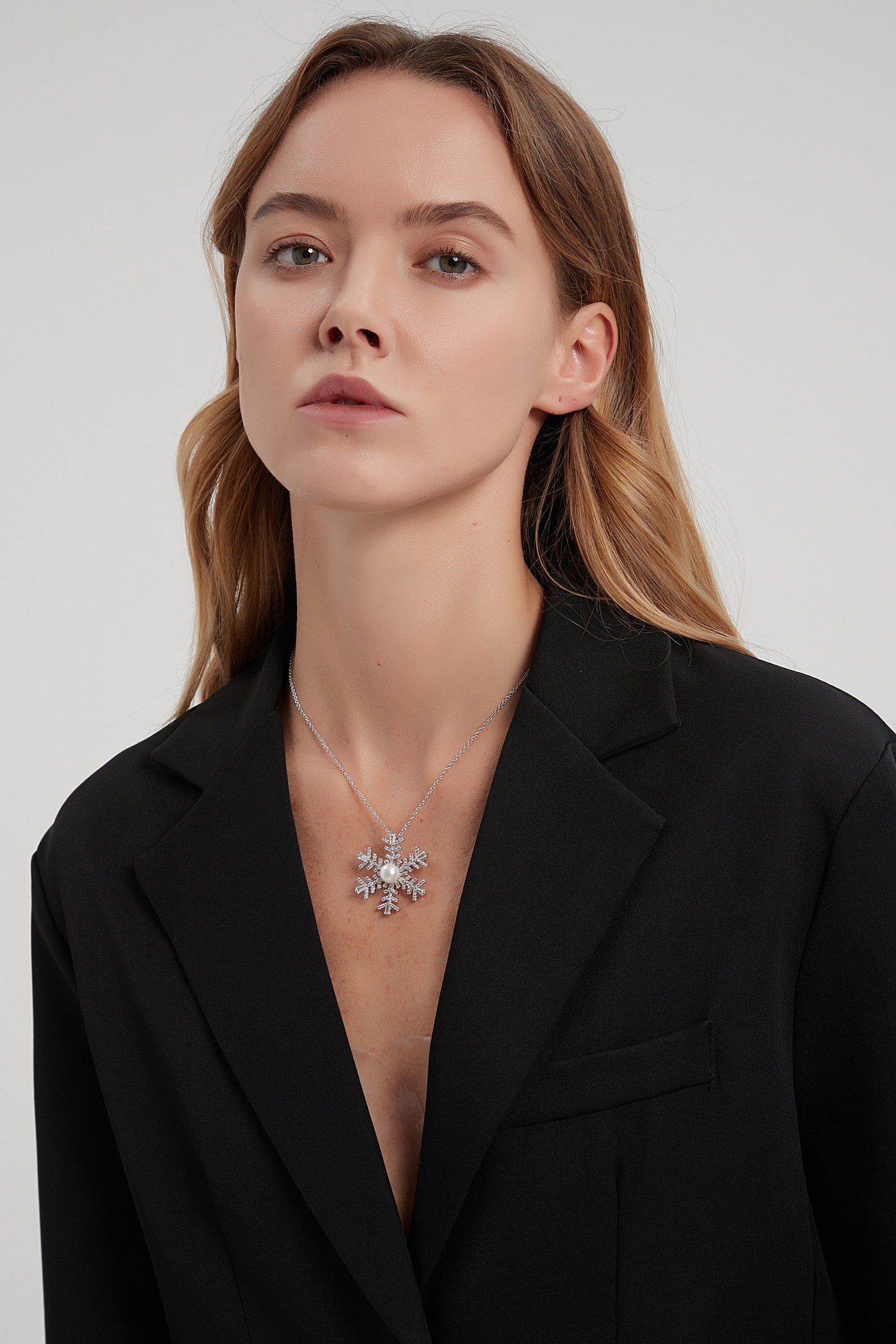 Silver Pav¨¦ and Pearl Snowflake Brooch Necklace Set - Classicharms